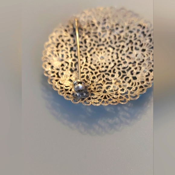 Filigree Peking Mottled Glass Stone Brooch, Max Neiger, Egyptian Revival - Picture 6 of 6